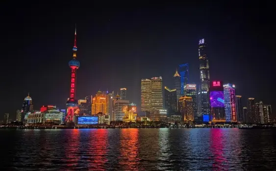 苏州河夜跑拍照：桥上与河边机位全记录，跑完别急着走📸